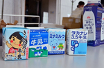 牛乳パック展示 きんたろう ミナミルク タカナシ 森永.jpg