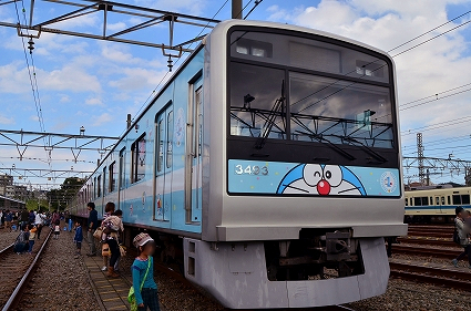 F-TRAIN ドラえもん 小田急ファミリー鉄道展.jpg
