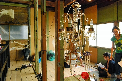 スッティラット・スパパリンヤ 八番館 黄金町バザール2011.jpg