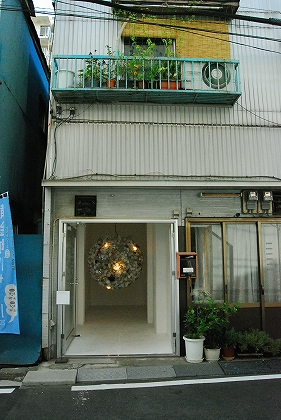 北川貴好 amplitude黄金町 振幅する光 黄金町バザール2011.jpg